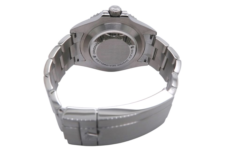 Rolex Sea-Dweller 126600 Image 3